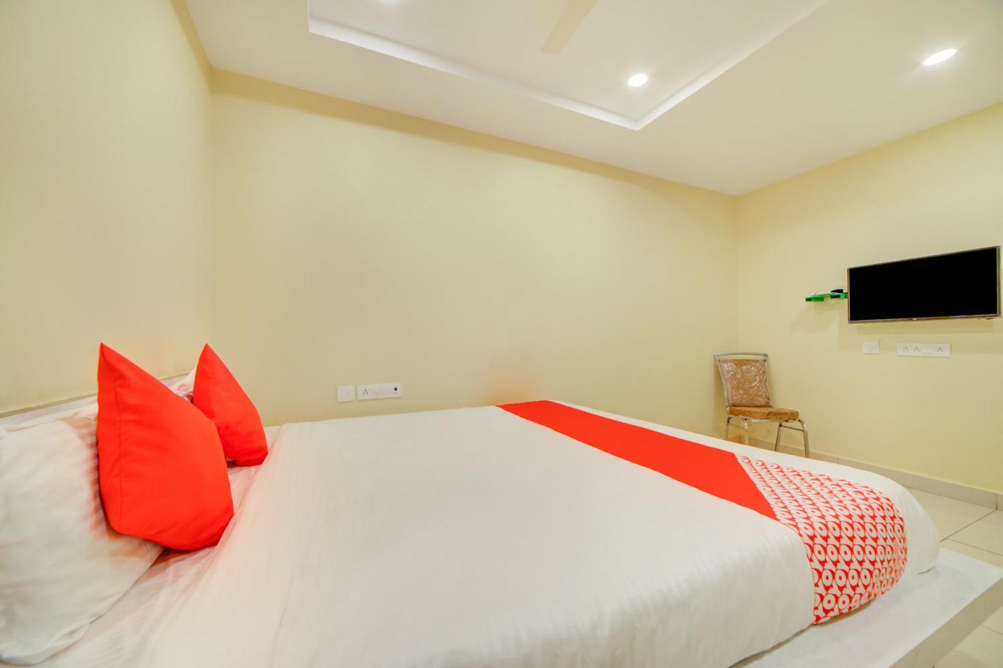 OYO 29567 Ksl Guest House Karimnagar Extérieur photo